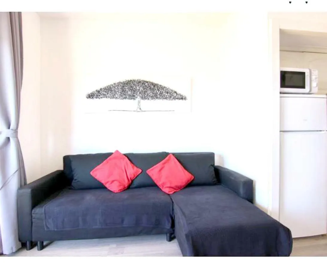 بلاتجا ذارو Apartment Carrer Juli Garreta إسبانيا